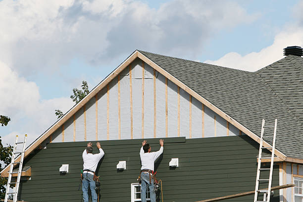 Professional Vinyl Siding technician working in Polk, OH